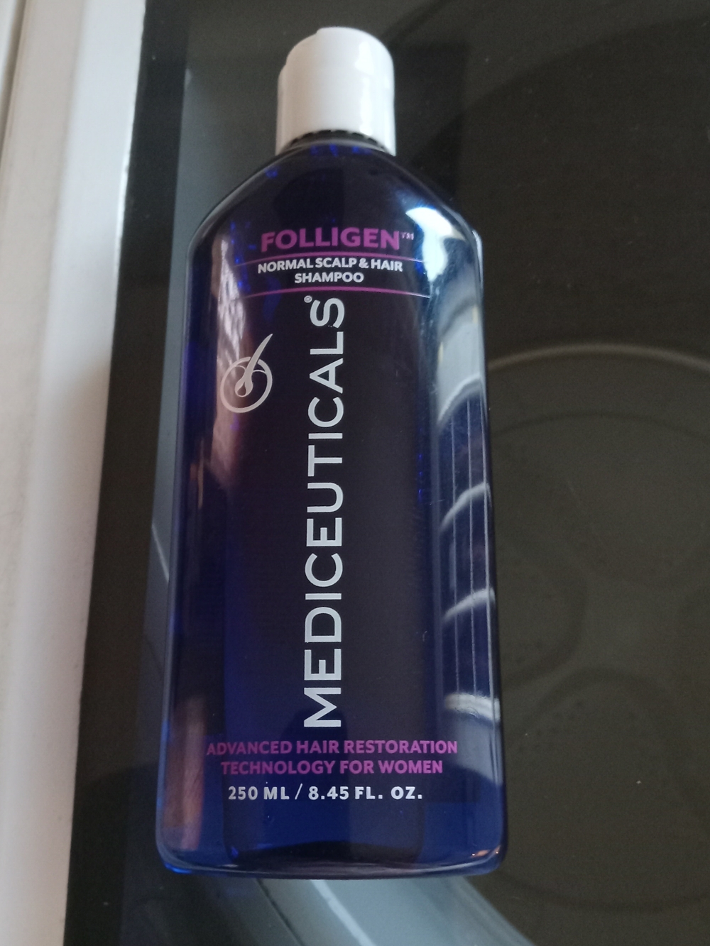 Mediceuticals Folligen Shampoo for Women - Anti-Shedding Shampoo.